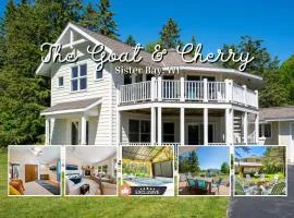 The Goat and Cherry - Dogs, Fire Pit & Hot Tub, Escape to Sister Bay!