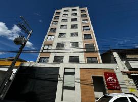 Flat2 incrível c/ar Bela Vista Volta Redonda，位于沃尔塔雷东达的酒店