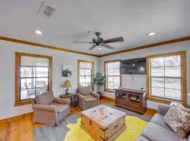 ‘The Bird’ Cabin Peaceful Refuge in East Texas