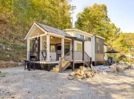 Deck, Grill and Fishing Pond Modern Cookeville Gem