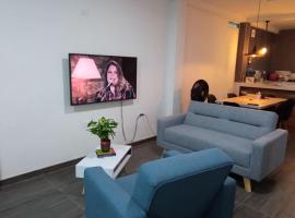 Apartamento con 3 habitaciones playa a 10 minutos，位于图马科的酒店