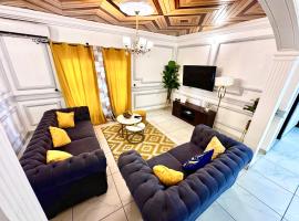 Appartement 2 et 1 chambres salon balcon canal sat wifi Netflix parking gardien 24 sur 24，位于杜阿拉的酒店