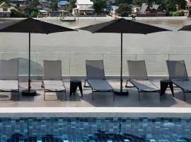 The StandardX, Bangkok Phra Arthit