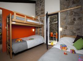 Belambra Hotels & Resorts Les Vans，位于Chambonas的酒店