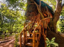 Ali Adi Eco Resort，位于锡吉里亚的木屋