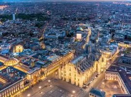 Near Duomo - Free Parking -Terrace - Metro - AC