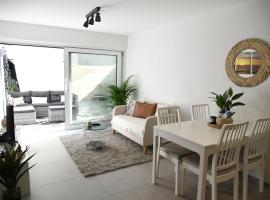 Charming studio with terrace 5 minutes from Murten，位于Münchenwiler的酒店