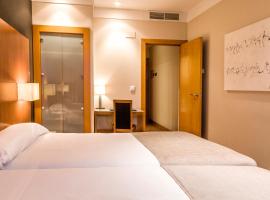 泽尼特洛格罗尼奥酒店，位于洛格罗尼奥的酒店