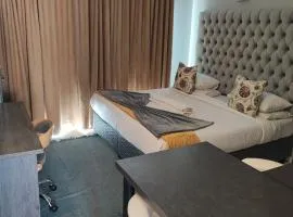 A47 self catering apartment inside Bains Lodge