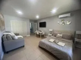 Peaceful Florida Studio