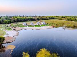 Willis Country Cabins-Sweet Escape -#3，位于Point的酒店