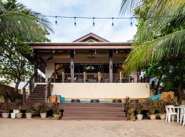 DEKHAUS Amazing Beach Front Home in Nasugbu，位于纳苏格布的酒店