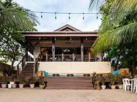 DEKHAUS Amazing Beach Front Home in Nasugbu