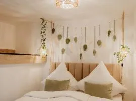 JASTA Homes Mosel, zentral, Netflix, Waschmaschine, Terrasse, Privateingang, Erdgeschoss, ältester Weinort Deutschlands