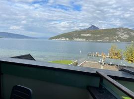 Appartement 202 Geroli Lac d'Annecy，位于杜约特的酒店