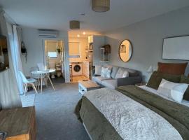 #1 Glenorchy Alpine DELUXE Suite