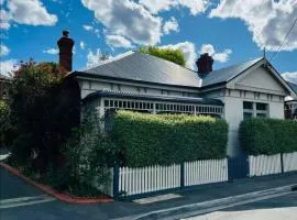 Hobart Heritage House Near City