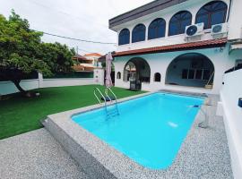 TF Klebang Private Pool Villa，位于Kelebang Besar的酒店