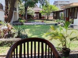 Guest House Syariah New Teras Solo，位于梭罗的酒店