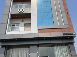 Hotel Diamond，位于Dausa的酒店
