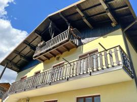 Lovely Apartment In Lamon With Wifi，位于Lamon的酒店
