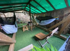 Les hamacs aux Saintes，位于豪特尔的酒店
