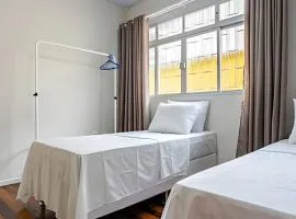 Casa central em ótima localização - UN059