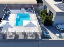 Green Park Penthouse Suite & Pool - Heated Pool -