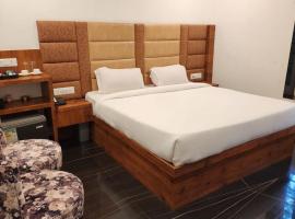 SHAAN E PUNJAB Hotel Resort，位于Dumdumi的酒店