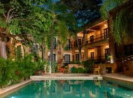 Casa de Adobe Gallery & Luxury Boutique