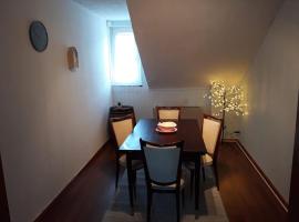 Grand appartement proche frontière，位于Stiring-Wendel的酒店