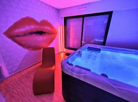 Centre historique de Clisson avec Spa Intérieur，位于克利松的酒店