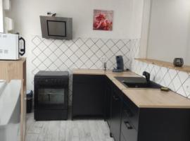 Chez Nathalie，位于La Celle-sur-Loire的酒店
