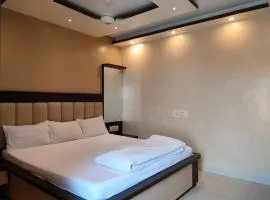 HOTEL BINAPANI Deluxe 1