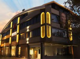 Bonnie City Hotel，位于安塔利亚的酒店