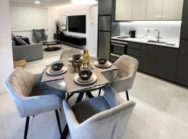 Melia Suites，位于利马索尔的海滩酒店