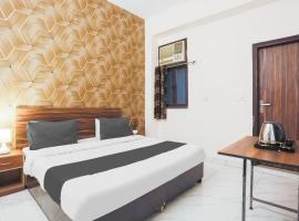 Hotel O Downtown Uttam Nagar formerly Town Plaza，位于新德里的酒店