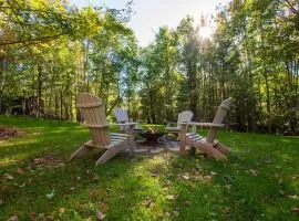 Retro Retreat Charming Home with Hot Tub & Fire Pit