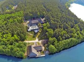 Ferienhäuser im Naturresort Drewitz，位于Drewitz的酒店