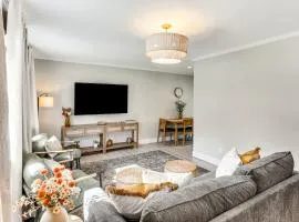 Modern Retreat with Fire Pit Near Harrison Bay!