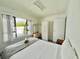 Ocean Cottage - Entire Place in Nukualofa Tonga