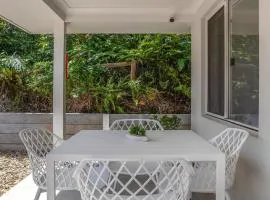 'Coastal Harmony Cottage' by Accom Holidays