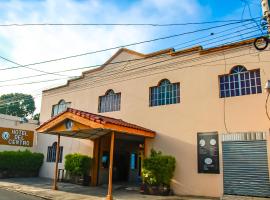 Hotel Del Centro，位于圣米格尔的酒店