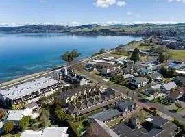 Heart of Taupo - Apartment - By Town & Lake
