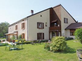 Maison de campagne près de Luxeuil-Les-Bains avec WiFi et verger - FR-1-583-119，位于Francalmont的酒店