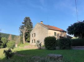 Authentique fermette rénovée avec cheminée dans les Vosges - FR-1-583-3，位于La Vaivre的酒店