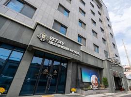 Yeosu Stay Hotel，位于丽水市的酒店