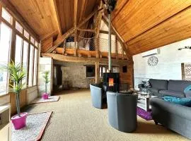 Gîte La Belle Aventure avec piscine et jacuzzi