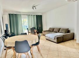Rei Apartment，位于奎特里拉的酒店