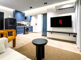 The 2 BDR Sapphire Condo U 5 min to CAI Airport，位于开罗的分契式公寓